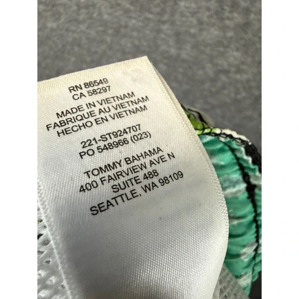 Tommy Bahama Mens XL Tropical Floral Monstera Swim Trunks Black‎ ST924707 Loud